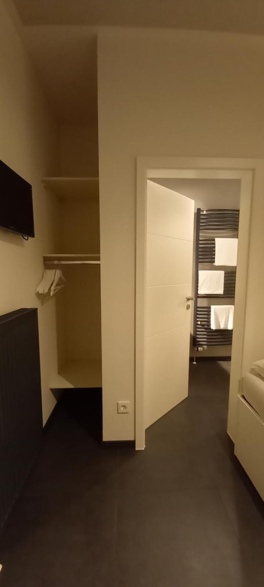 环山路公寓式酒店 阿德瑙 外观 照片